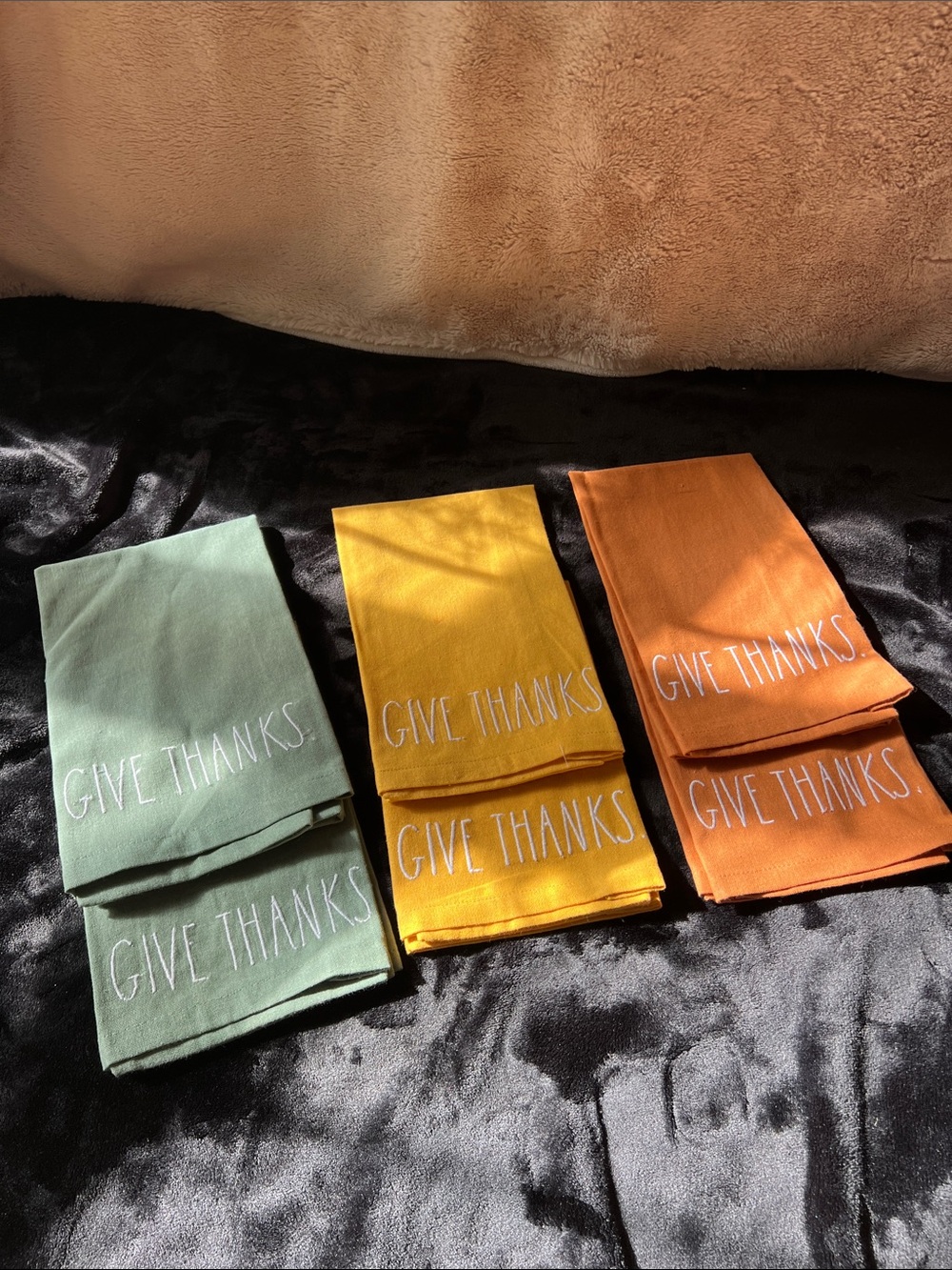 Set 6 fabric napkins Rae Dunn